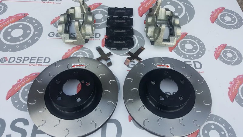 Brand New 4 Pot Calipers With CL RC5+ Pads and Grooved Discs