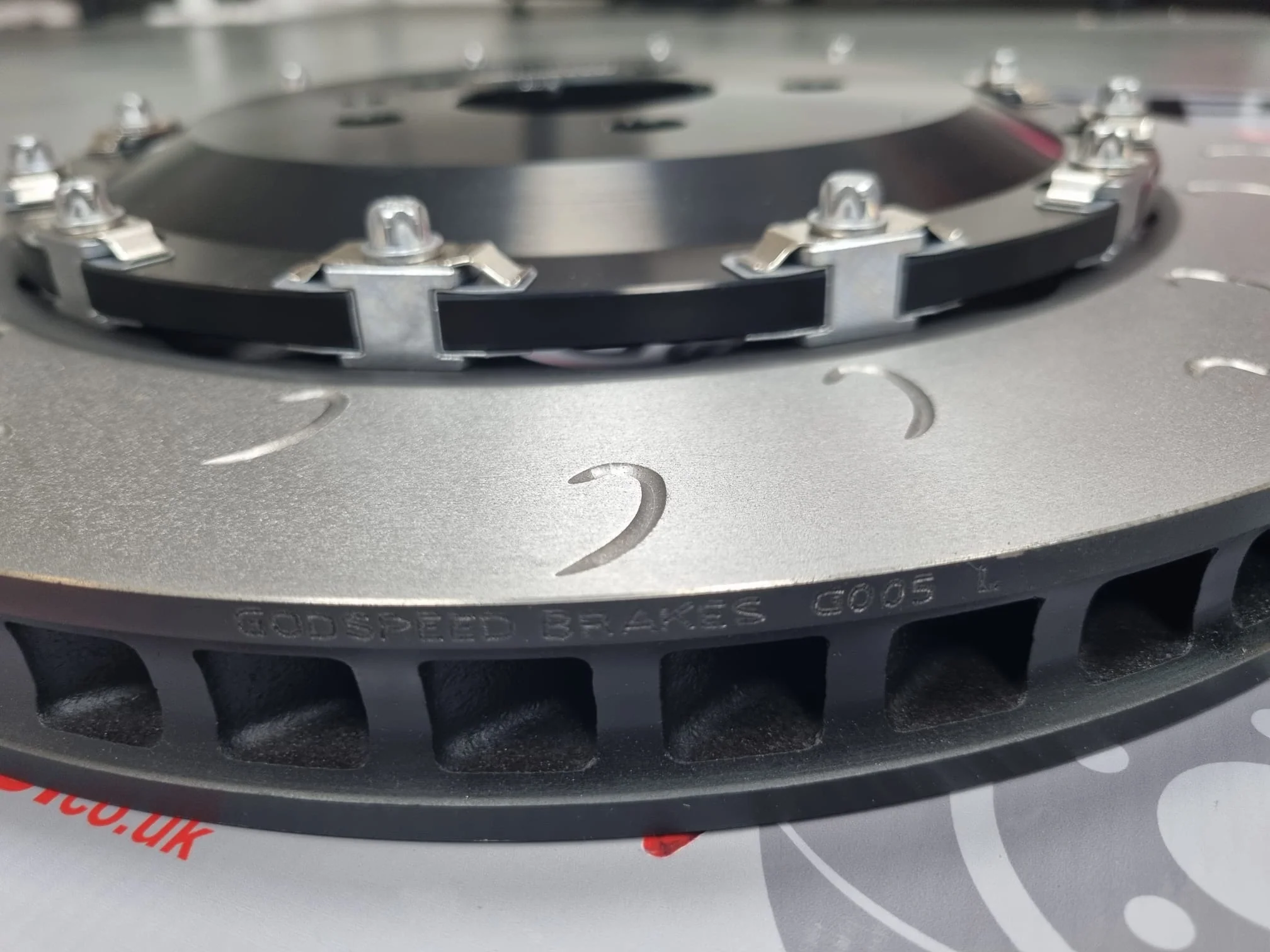 Golf 7/7.5R/VRS/Cupra/S3 MQB 380x32mm 2 piece Revo replacement disc & bells - Image 3