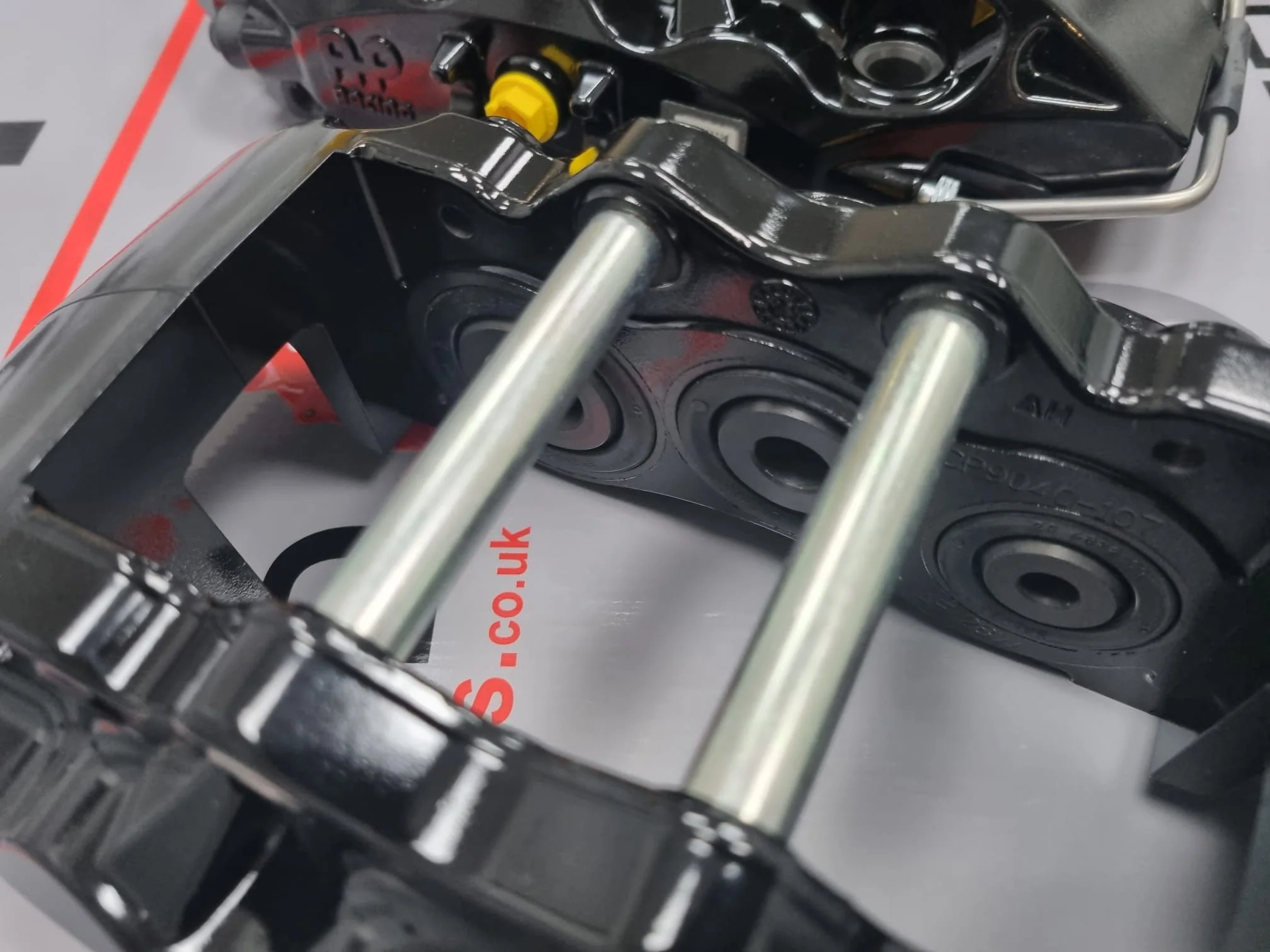Subaru Impreza  6 Pot 330mm Kit - Image 2